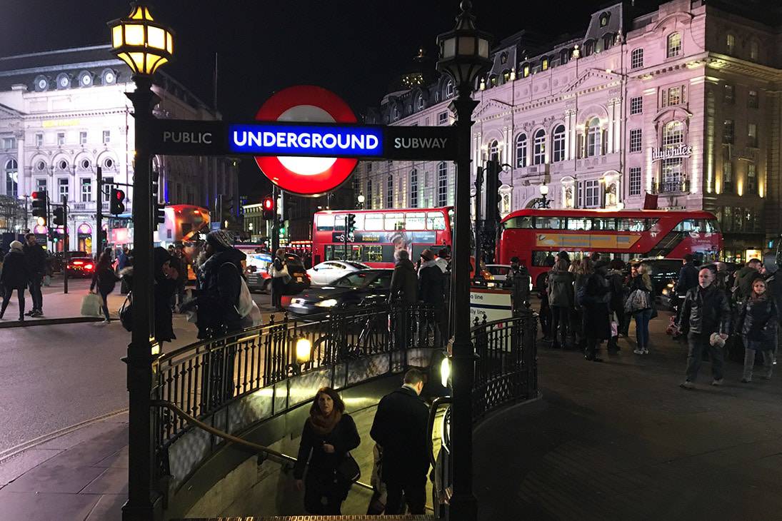 Piccadilly-Circus-London